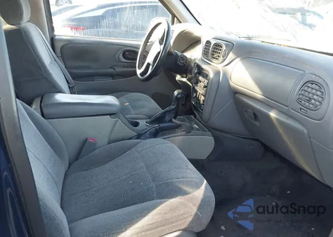 2004 Chevrolet Trailblazer Ls из США, поврежденный, VIN 1GNDS13S642131854